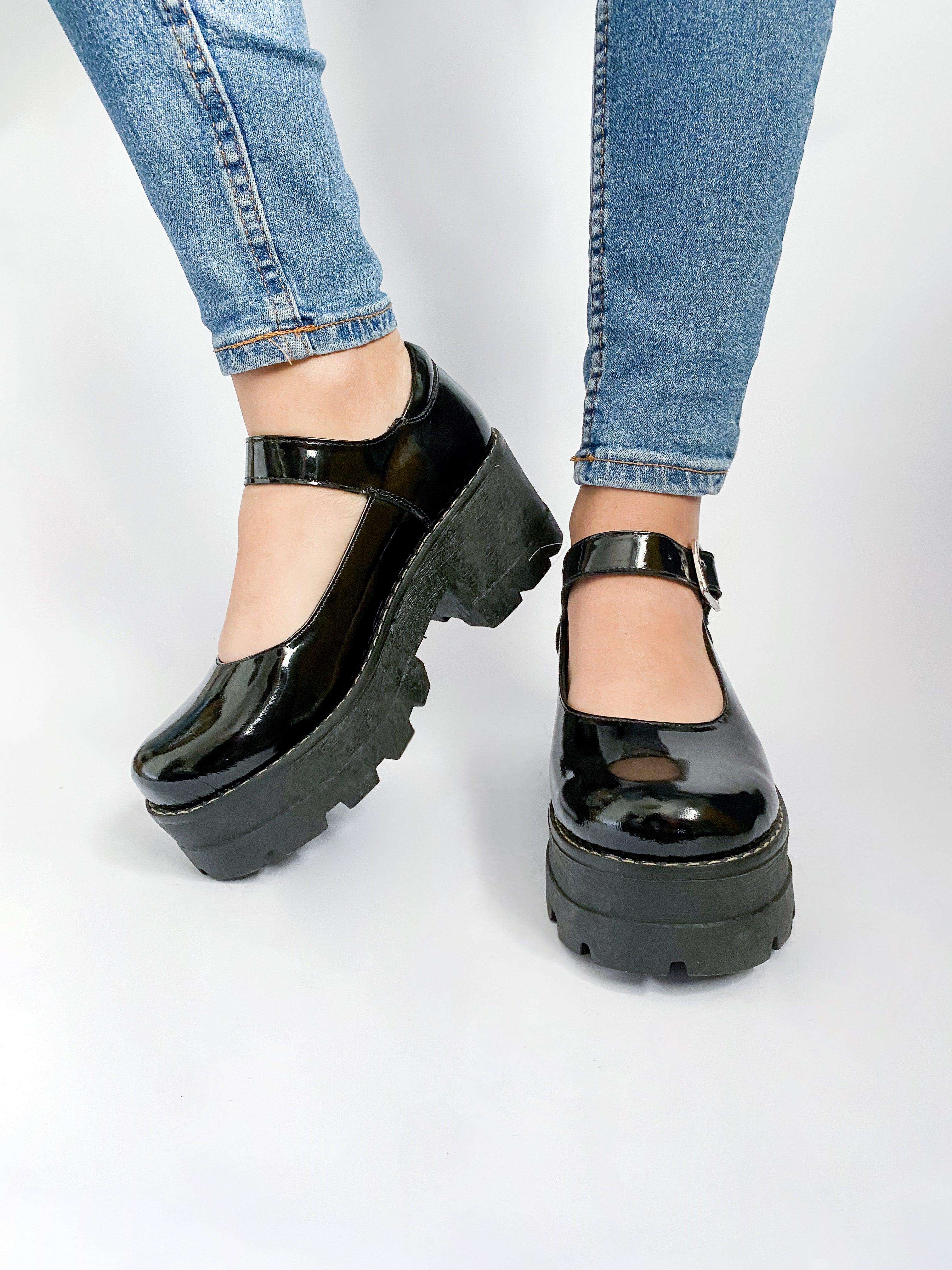 Mary Jane 01 - Negro Charol