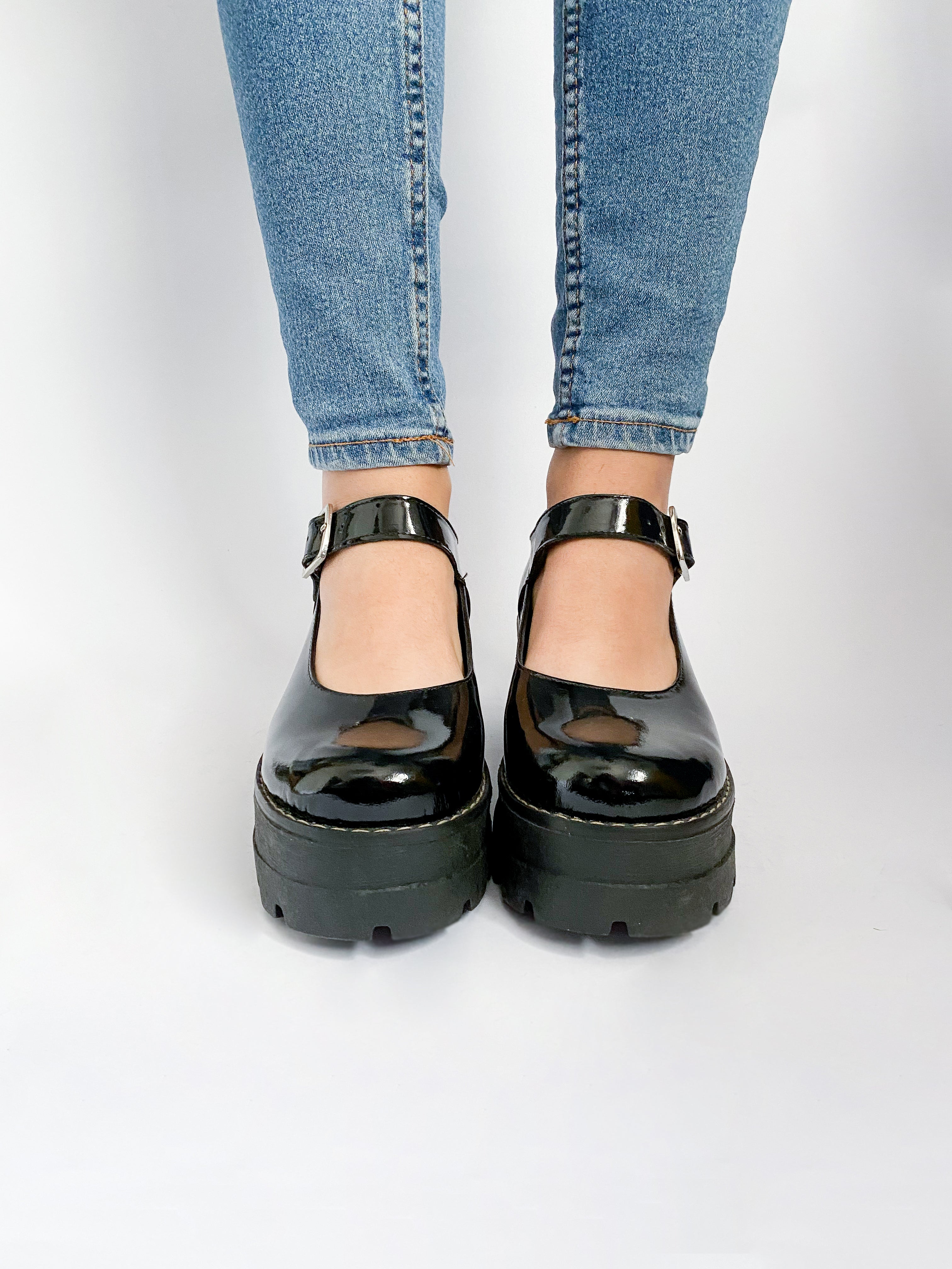 Mary Jane 01 - Negro Charol