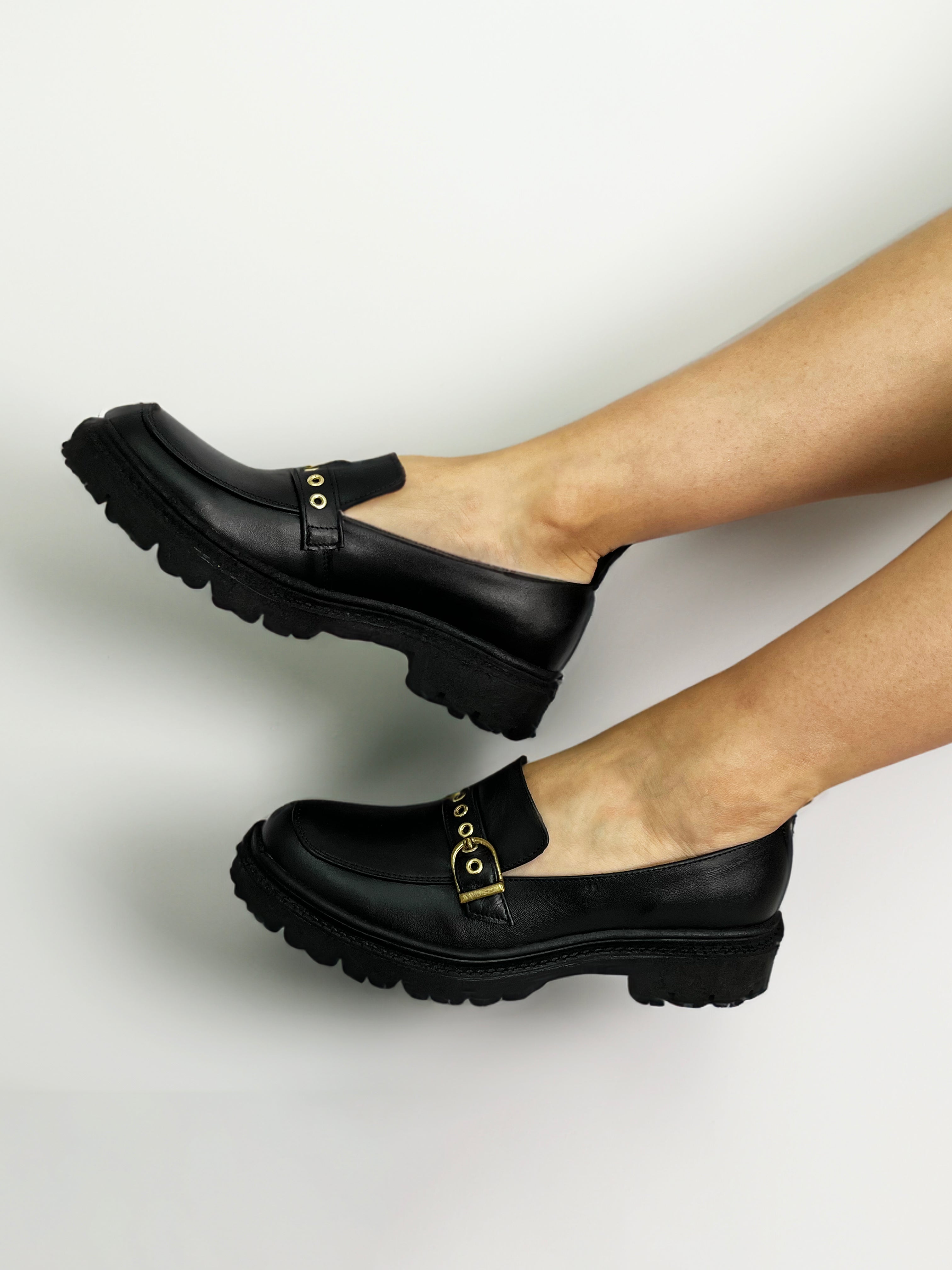 Elena Flat Mocasin Hebilla