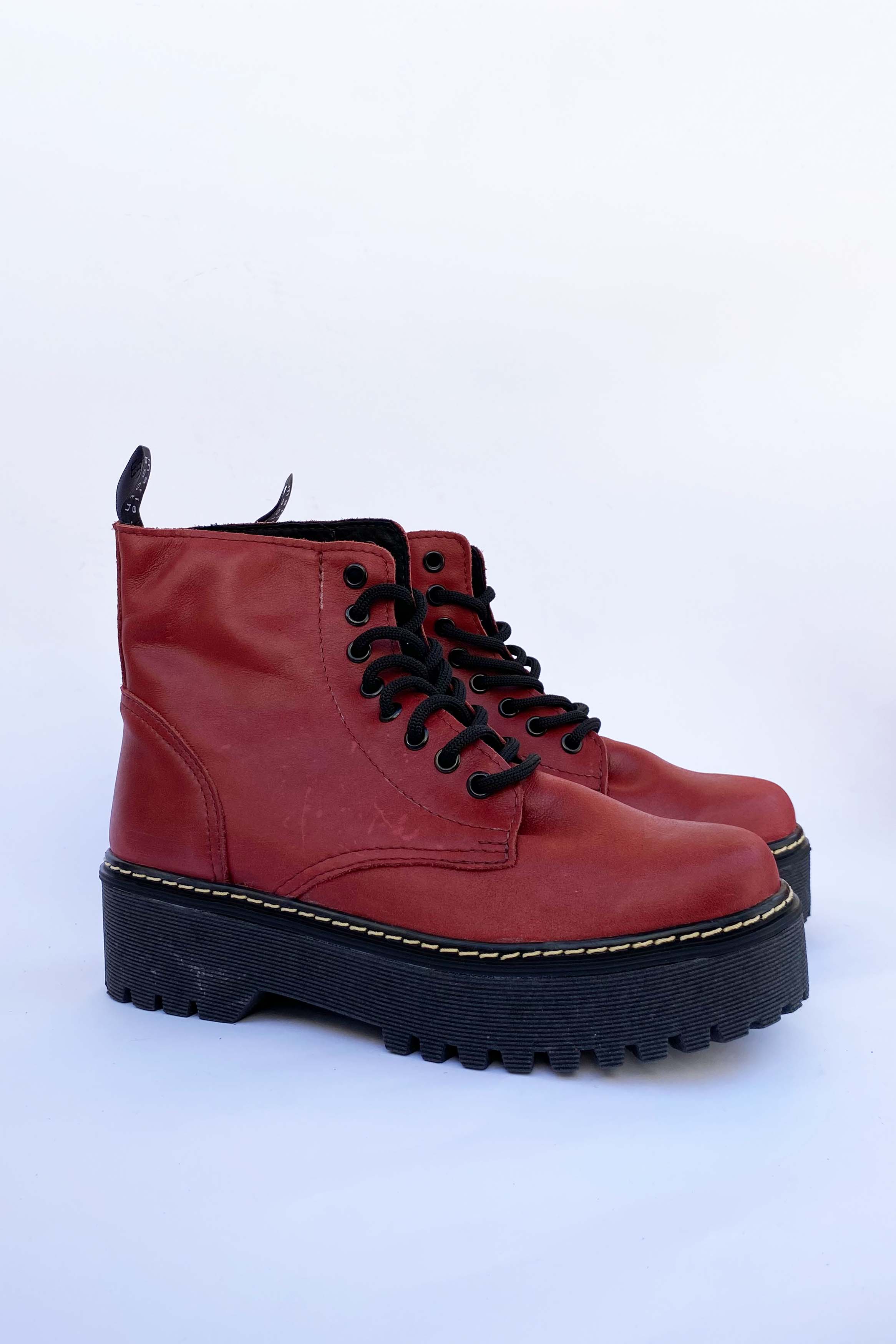 Laura Rojo 4.5