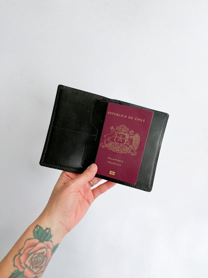 Porta Pasaporte negro
